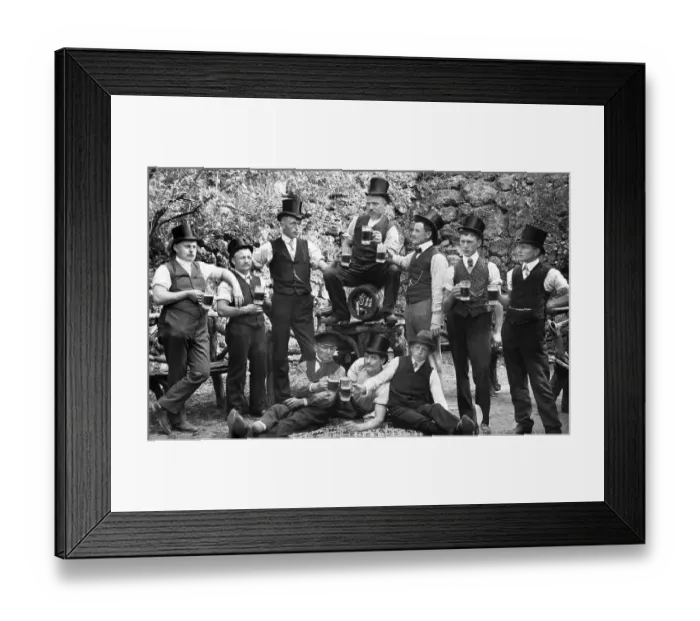 Framed Print : Group of nen wearing top hats drinking beer Framed Print : Group of nen wearing top hats drinking beer