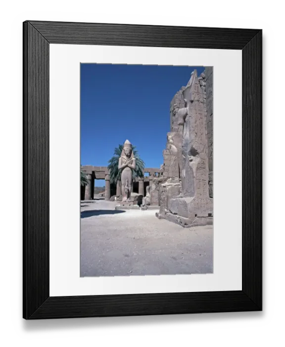 Framed Print : Statue of Ramses II with daughter Meritamun in front of the 2nd pylon
