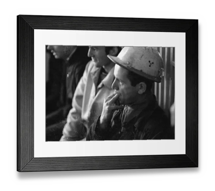 Framed Print : With a siege and temporary occupation of the Hoesch AG headquarters on 11 Framed Print : With a siege and temporary occupation of the Hoesch AG headquarters on 11