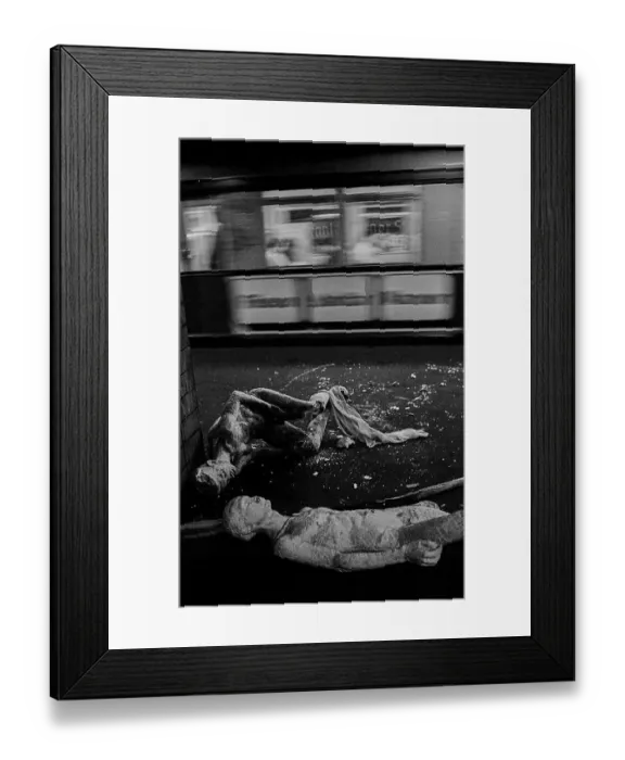 Framed Print : GDR, Berlin, 17 June 1990, Oranienburger Strasse S-Bahn station