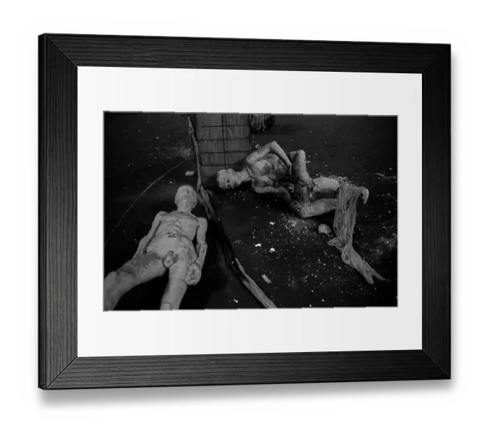 Framed Print : GDR, Berlin, 17 June 1990, Oranienburger Strasse S-Bahn station