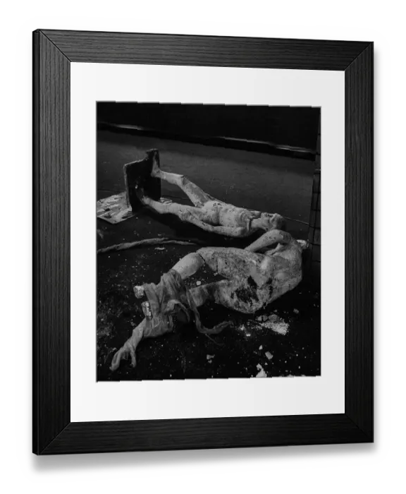 Framed Print : GDR, Berlin, 17 June 1990, Oranienburger Strasse S-Bahn station
