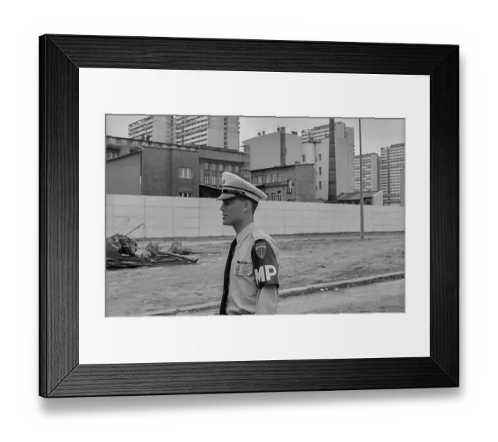 Framed Print : GDR, Berlin, 21 June 1990, MP of the American Allies