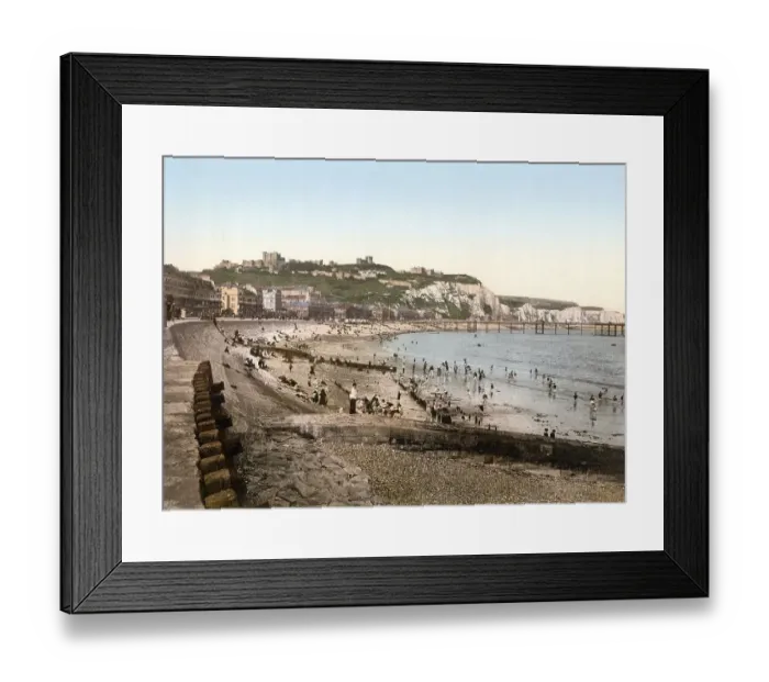 Framed Print : Beach, Dover, town with the most important English harbour on the Strait of Dover on the English Channel Framed Print : Beach, Dover, town with the most important English harbour on the Strait of Dover on the English Channel