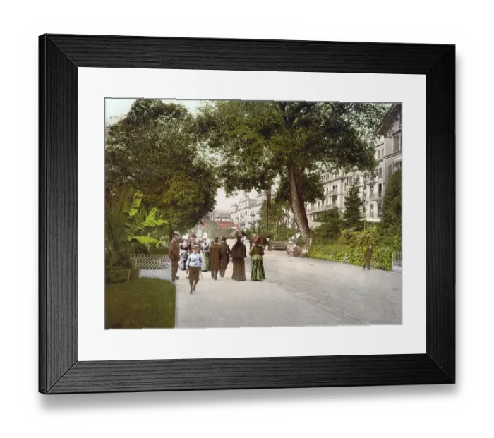 Framed Print : Hoeheweg resort area, Interlaken Framed Print : Hoeheweg resort area, Interlaken