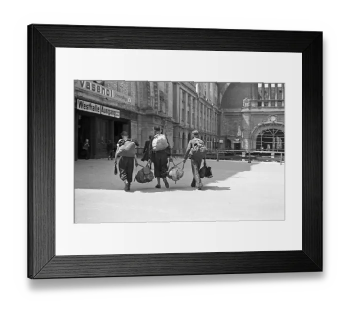 Framed Print : Hamsterer, 1948, Central Station Framed Print : Hamsterer, 1948, Central Station