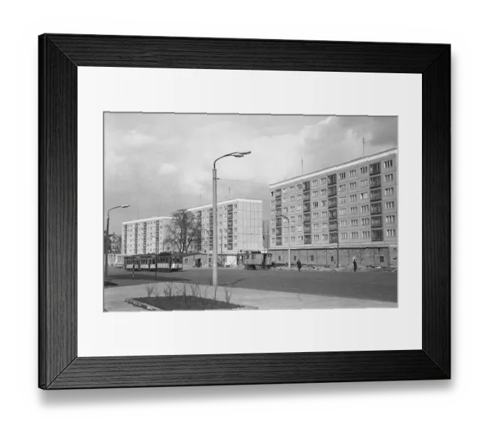 Framed Print : Housing construction, Erste Plattenbauten