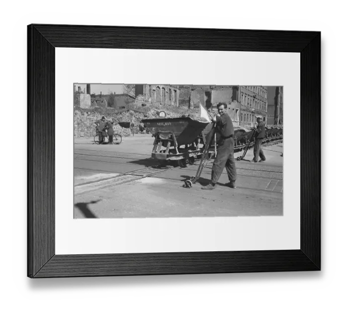 Framed Print : Removal of rubble and recovery of building materials Framed Print : Removal of rubble and recovery of building materials