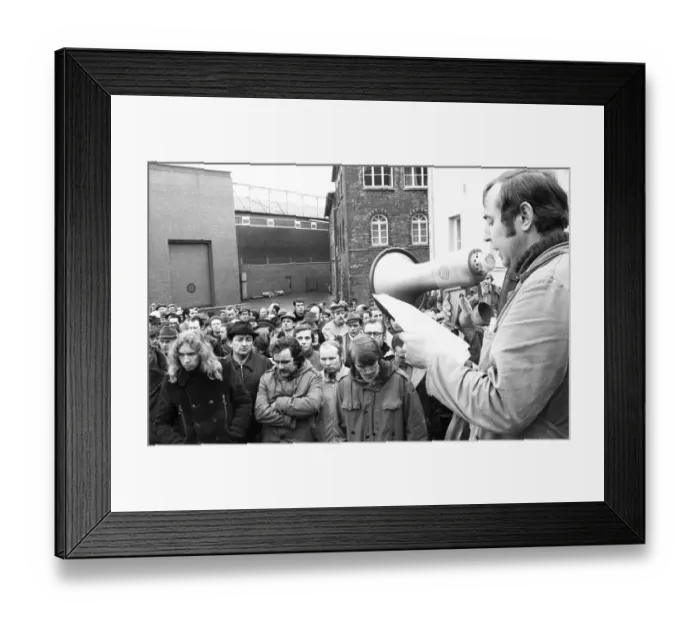 Framed Print : The workers defended themselves against the threat of closure of their Stuebbe-Demag factory by occupying their Framed Print : The workers defended themselves against the threat of closure of their Stuebbe-Demag factory by occupying their