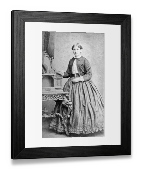 Framed Print : Portrait, young woman looking into the camera