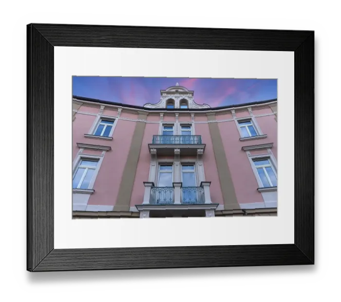 Framed Print : Historic tenement house, neo-Renaissance from 1892 Framed Print : Historic tenement house, neo-Renaissance from 1892