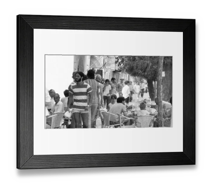 Framed Print : Everyday life of the inhabitants Framed Print : Everyday life of the inhabitants