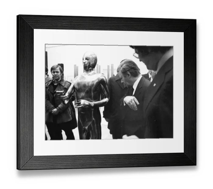 Framed Print : Federal Chancellor Helmut Schmidt opened an art exhibition at the Ostwallmuseum in Dortmund on 11