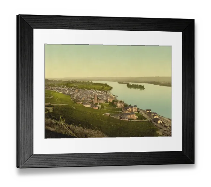 Framed Print : Town of Ruedesheim am Rhein, Hesse, c Framed Print : Town of Ruedesheim am Rhein, Hesse, c