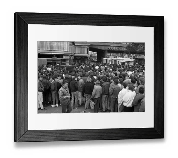 Framed Print : Germany, DEU, Berlin: fall of the Berlin Wall Framed Print : Germany, DEU, Berlin: fall of the Berlin Wall