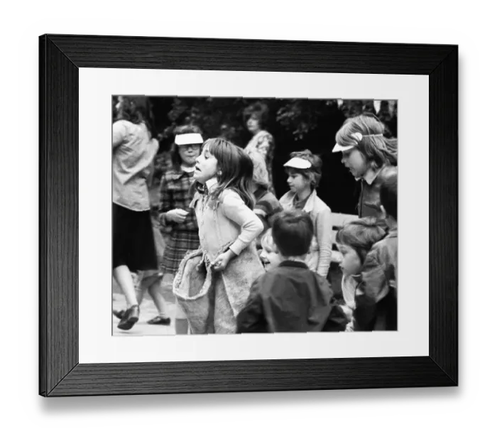Framed Print : The children's parties of the Young Pioneers (JP) of the children's organisation of the DKP