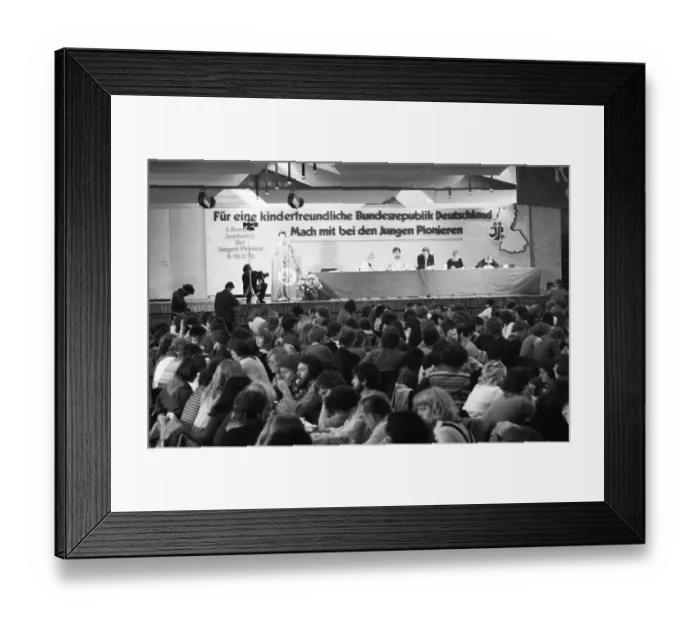 Framed Print : The 3rd federal congress of the DKP-owned children's organisation Junge Pioniere deliberated on 09 Framed Print : The 3rd federal congress of the DKP-owned children's organisation Junge Pioniere deliberated on 09