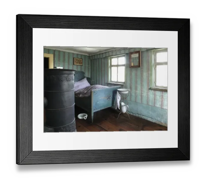 Framed Print : Discharge room with stove and bed 1911