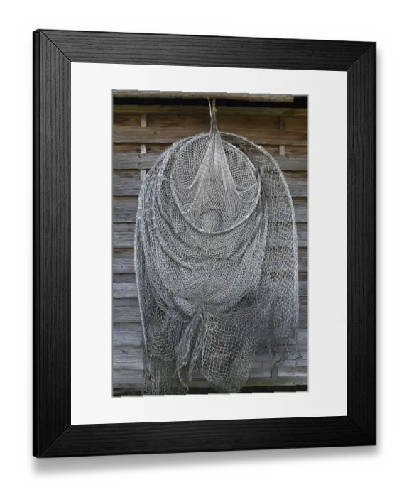 Framed Print : Fish trap hung up to dry, Fraueninsel