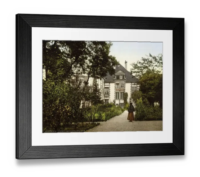 Framed Print : Pavillon Sevigne, Vichy, Auvergne-Rhone-Alpes