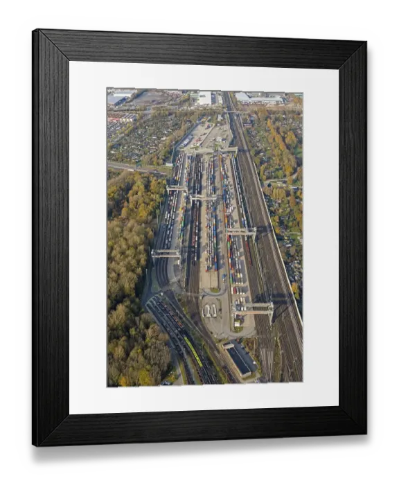 Framed Print : Aerial view of the DUSS Terminal Hamburg-Billwerder