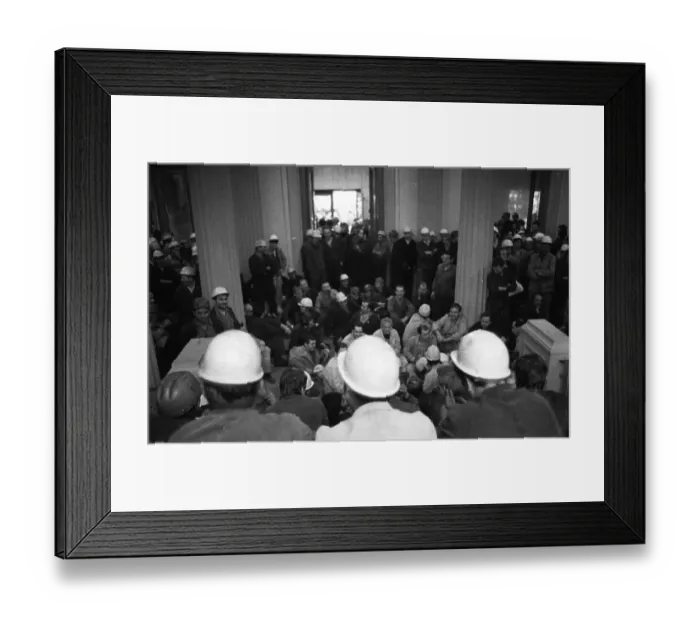 Framed Print : With a siege and temporary occupation of the Hoesch AG headquarters on 11