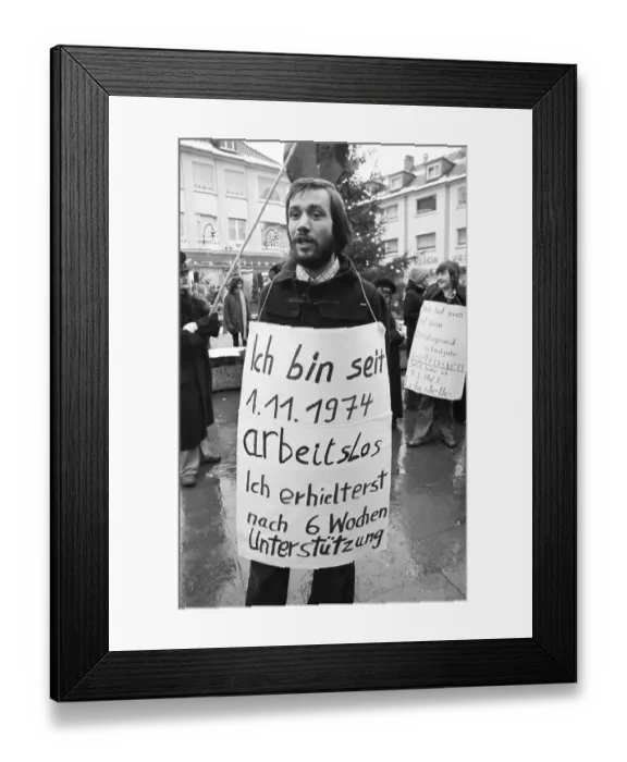 Framed Print : Young unemployed people demonstrated against unemployment and apprenticeship cuts in Solingen Framed Print : Young unemployed people demonstrated against unemployment and apprenticeship cuts in Solingen