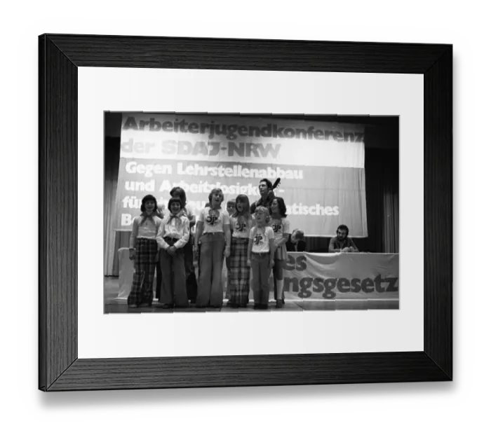 Framed Print : The conference of the left-oriented SDAJ