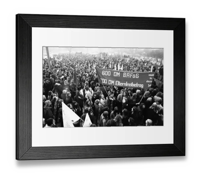 Framed Print : More than 10, 000 students demonstrated in Duesseldorf on 7 November 1974 for more Bafoeg