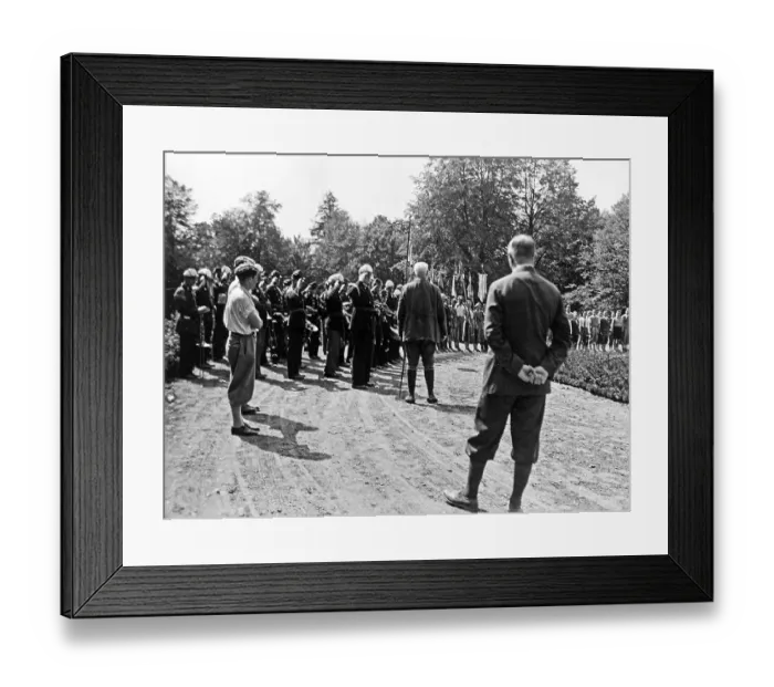 Framed Print : Paul von Hindenburg inspecting school groups