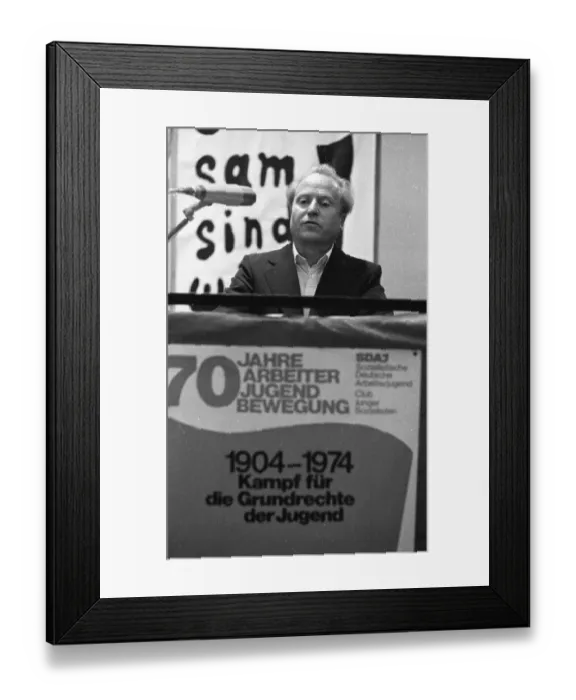 Framed Print : The left-oriented Socialist German Workers Youth (SDAJ)