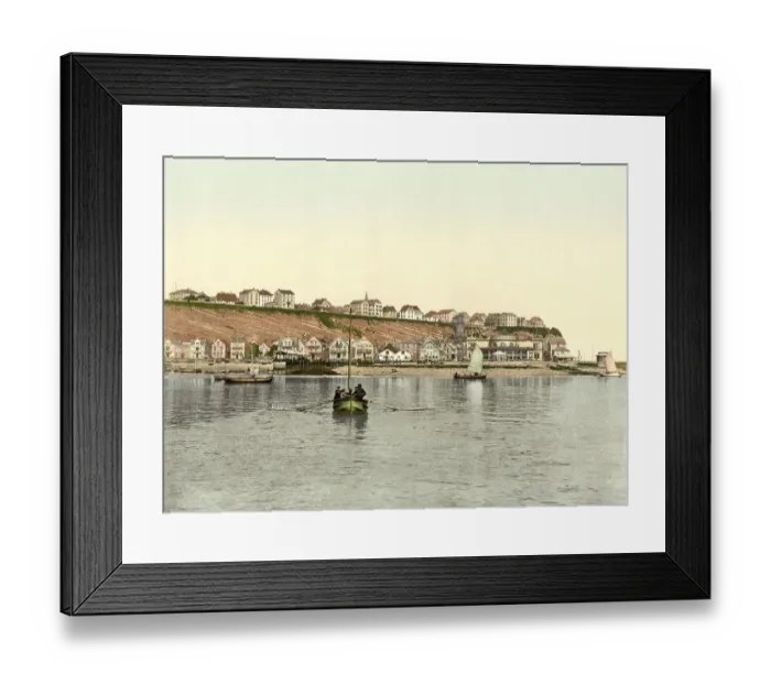 Framed Print : Boat in front of Helgoland in the North Sea