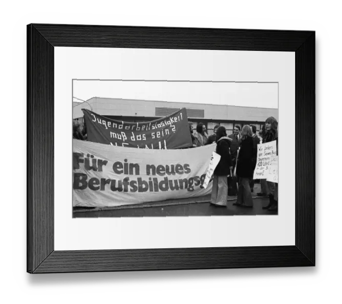 Framed Print : Apprentices of the Siemens company