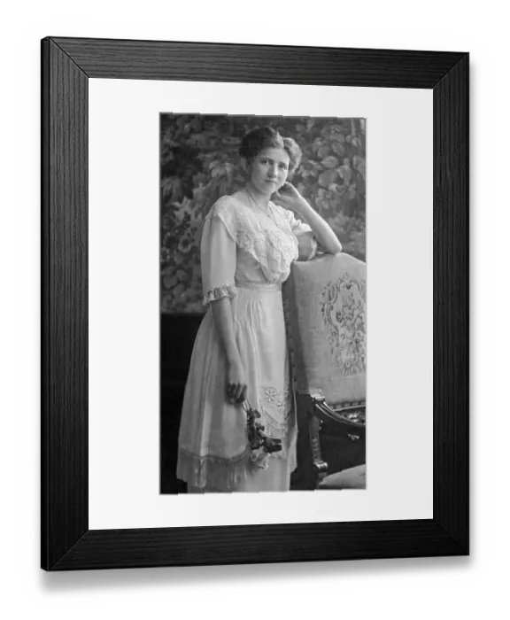 Framed Print : Portrait, young woman looking into the camera