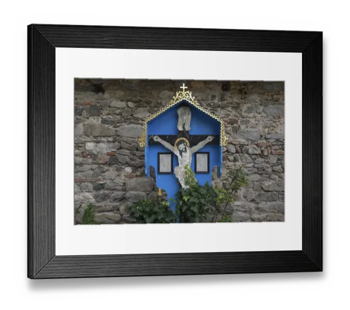 Framed Print : Grave cross at the old town cemetery in moated castle am Inn
