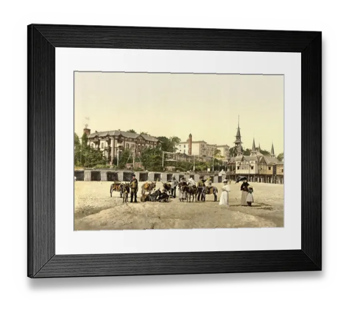 Framed Print : The Casino and the Pier of Heringsdorf Framed Print : The Casino and the Pier of Heringsdorf