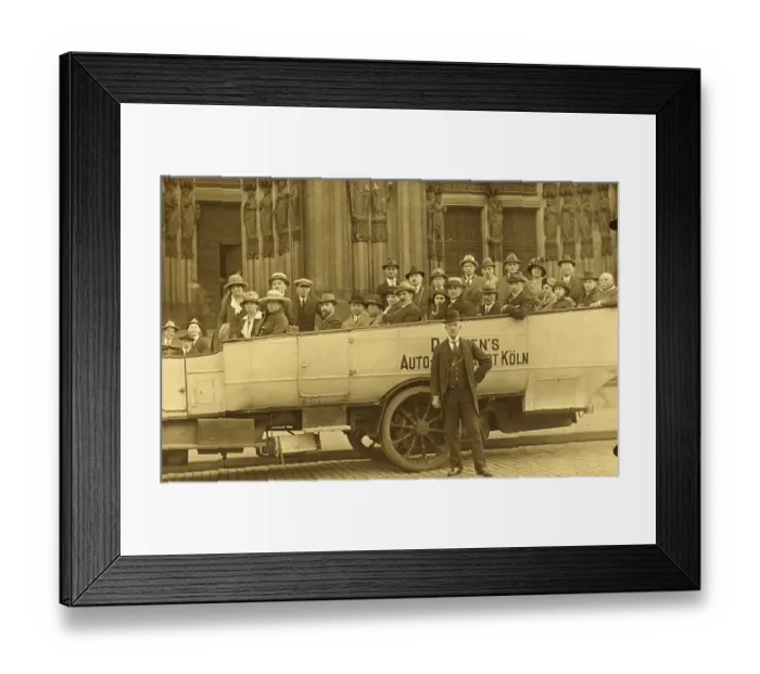 Framed Print : History of the Automobile, tour group in a coach in front of Cologne Cathedral