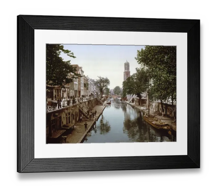 Framed Print : The Oude Gracht Hamburg Bridge Framed Print : The Oude Gracht Hamburg Bridge