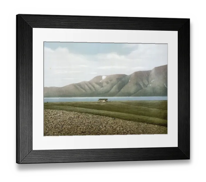Framed Print : Advent Bay, Adventdalen, an approximately 30 km long U-valley on the island of Spitsbergen in Svalbard