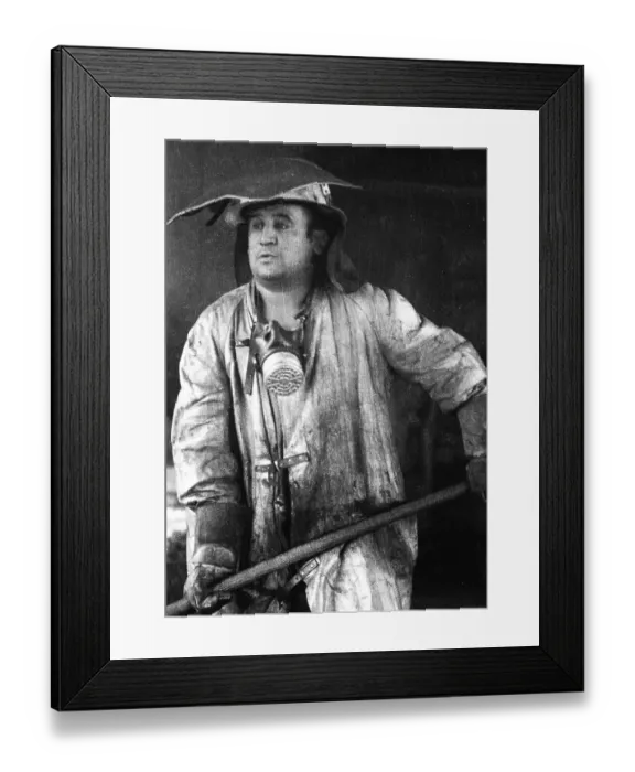 Framed Print : The work of the steelworkers, like here on 31 August 1971 at the Mannesmann-Huettenwerke in Duisburg