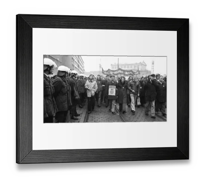 Framed Print : Demonstrations from 1-5 April 1975 in the centre of Hanover Framed Print : Demonstrations from 1-5 April 1975 in the centre of Hanover
