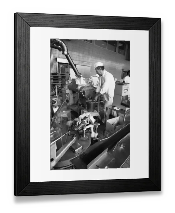 Framed Print : The work of the Westmilch dairy in the production of butter on 28