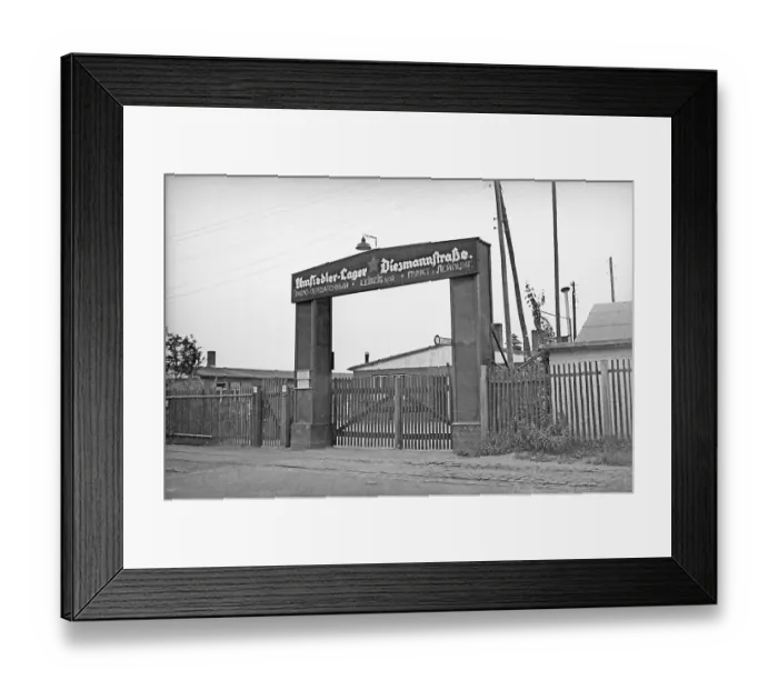 Framed Print : Entrance of the refugee camp Diezmannstrasse