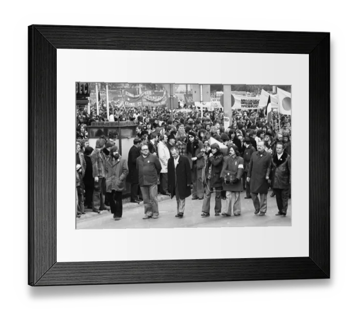 Framed Print : Demonstrations from 1-5 April 1975 in the centre of Hanover