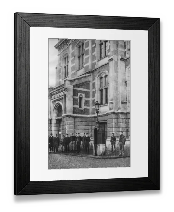 Framed Print : 1910 photo of the Bureau for Emigration in the port of Antwerp