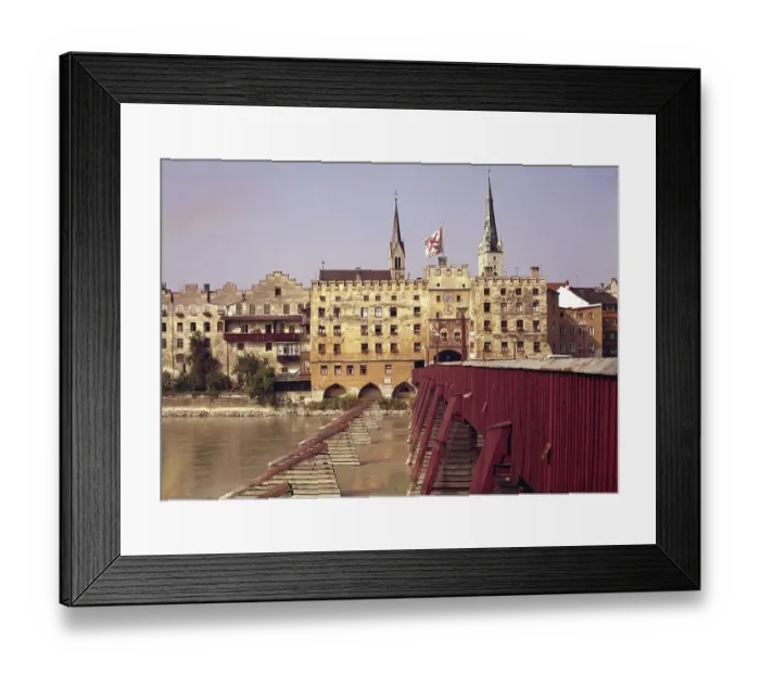 Framed Print : Old town with Brucktor and Inn bridge moated castle