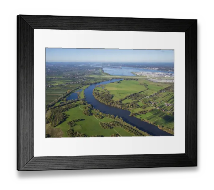 Framed Print : Aerial view of the Alte Suederelbe to the Muehlenberger Loch Framed Print : Aerial view of the Alte Suederelbe to the Muehlenberger Loch