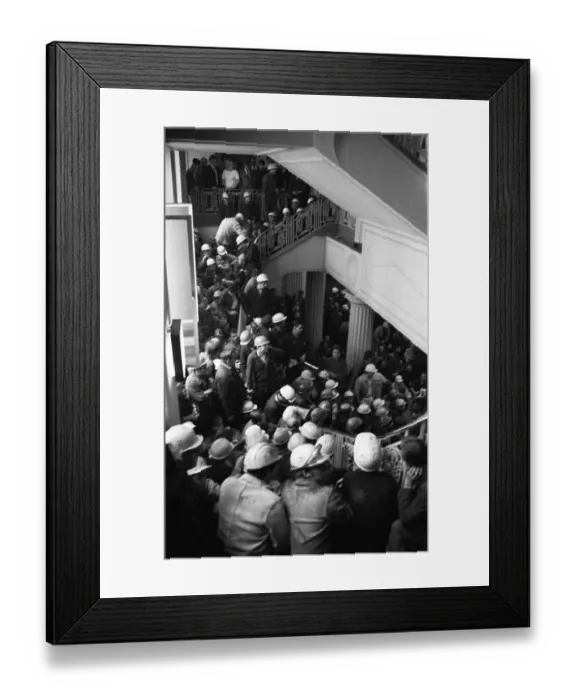 Framed Print : With a siege and temporary occupation of the Hoesch AG headquarters on 11