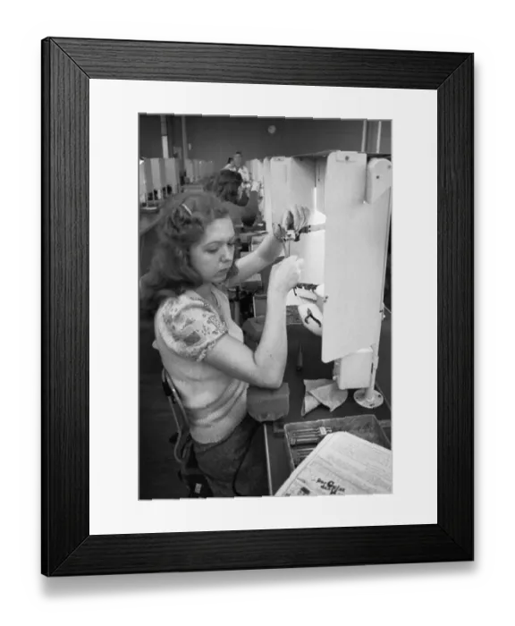 Framed Print : The production of electronic devices by female workers at the Siemens company on 23 Framed Print : The production of electronic devices by female workers at the Siemens company on 23