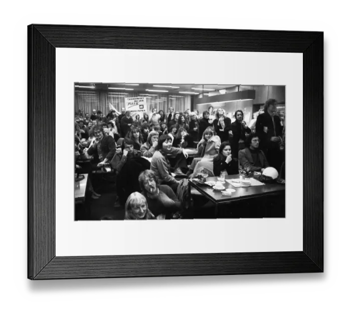 Framed Print : In the collective bargaining dispute of the RFFU (Rundfunk-Fernseh-Film-Union) in the printing and paper industry union Framed Print : In the collective bargaining dispute of the RFFU (Rundfunk-Fernseh-Film-Union) in the printing and paper industry union